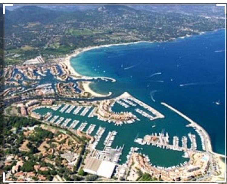 Cavalaire Vue Mer Au Loin Maisonnette Tout Equipee Pour 4 Personnes Avec Piscine Clim Wifi Velos Tv Barbecues Zewnętrze zdjęcie