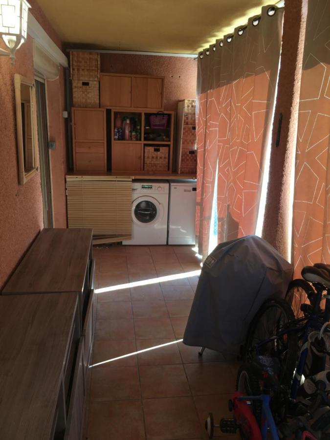 Cavalaire Vue Mer Au Loin Maisonnette Tout Equipee Pour 4 Personnes Avec Piscine Clim Wifi Velos Tv Barbecues Zewnętrze zdjęcie