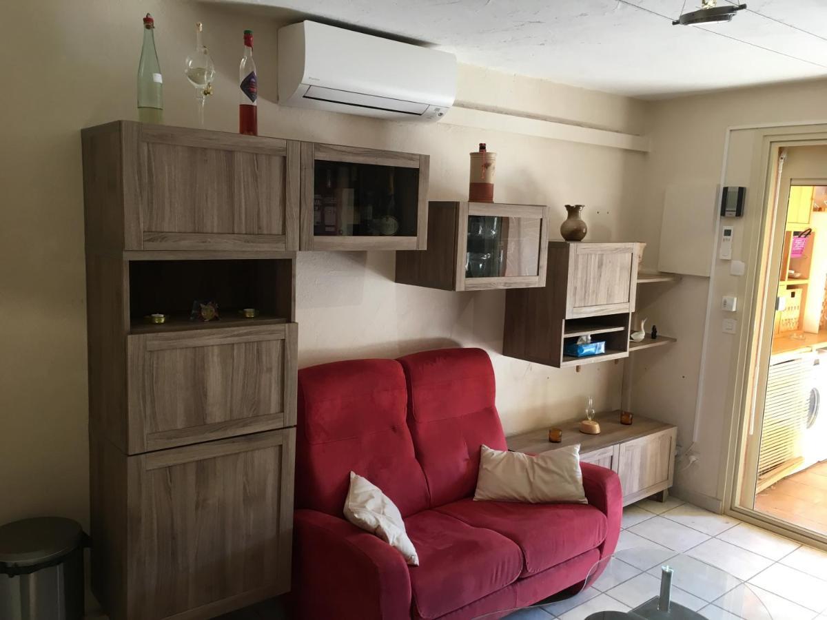 Cavalaire Vue Mer Au Loin Maisonnette Tout Equipee Pour 4 Personnes Avec Piscine Clim Wifi Velos Tv Barbecues Zewnętrze zdjęcie