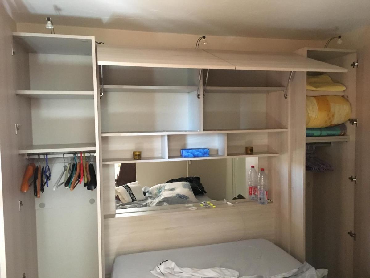 Cavalaire Vue Mer Au Loin Maisonnette Tout Equipee Pour 4 Personnes Avec Piscine Clim Wifi Velos Tv Barbecues Zewnętrze zdjęcie